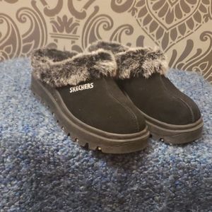 Skechers Fur Clogs BRAND NEW